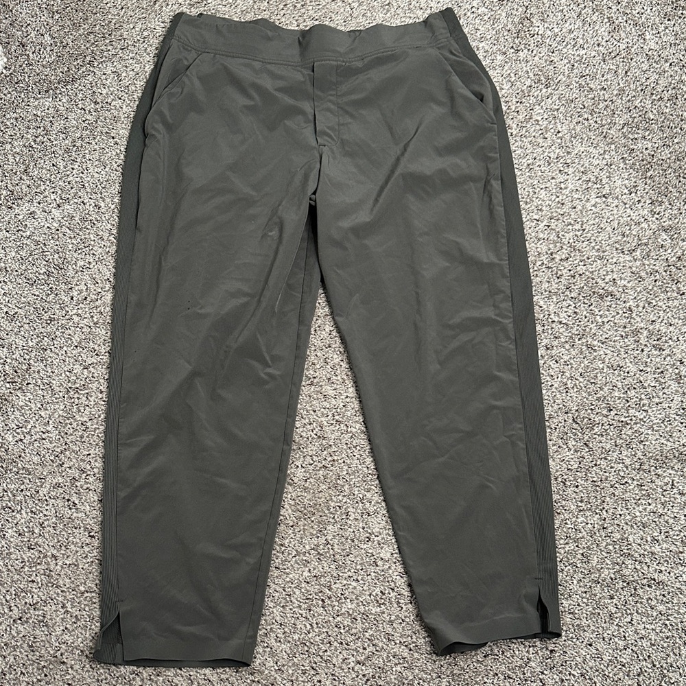 Athleta Brooklyn Active Pants in Dark Olive size 14p